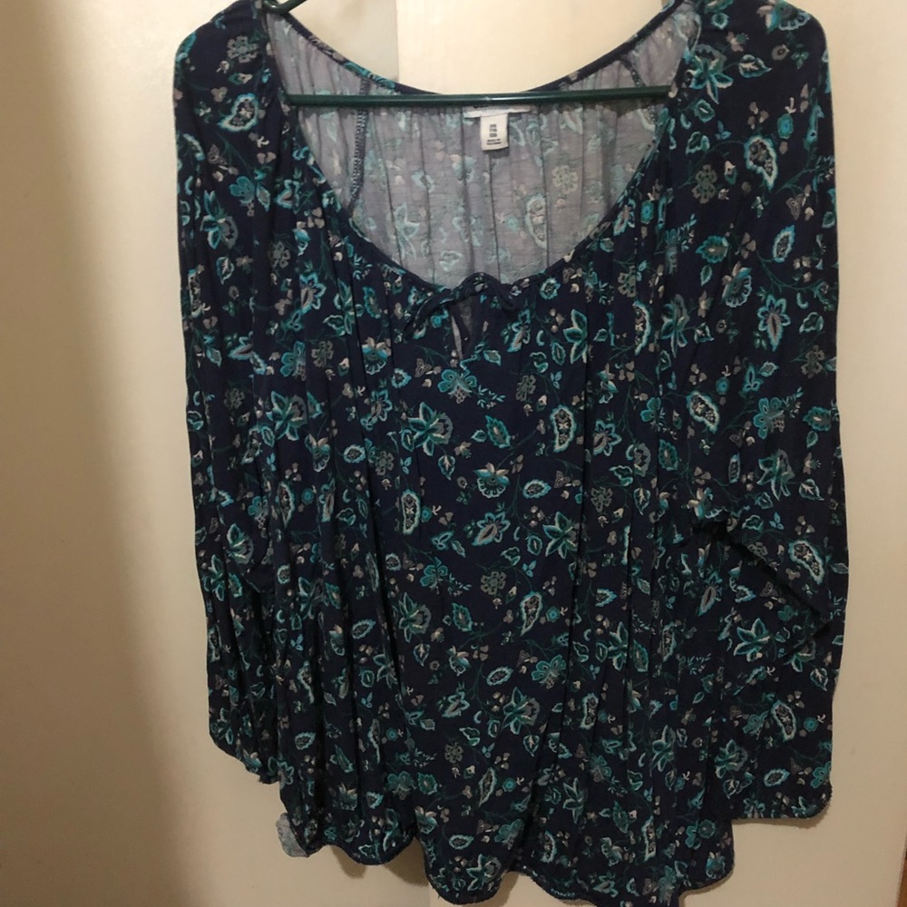 XXL Old Navy shirt